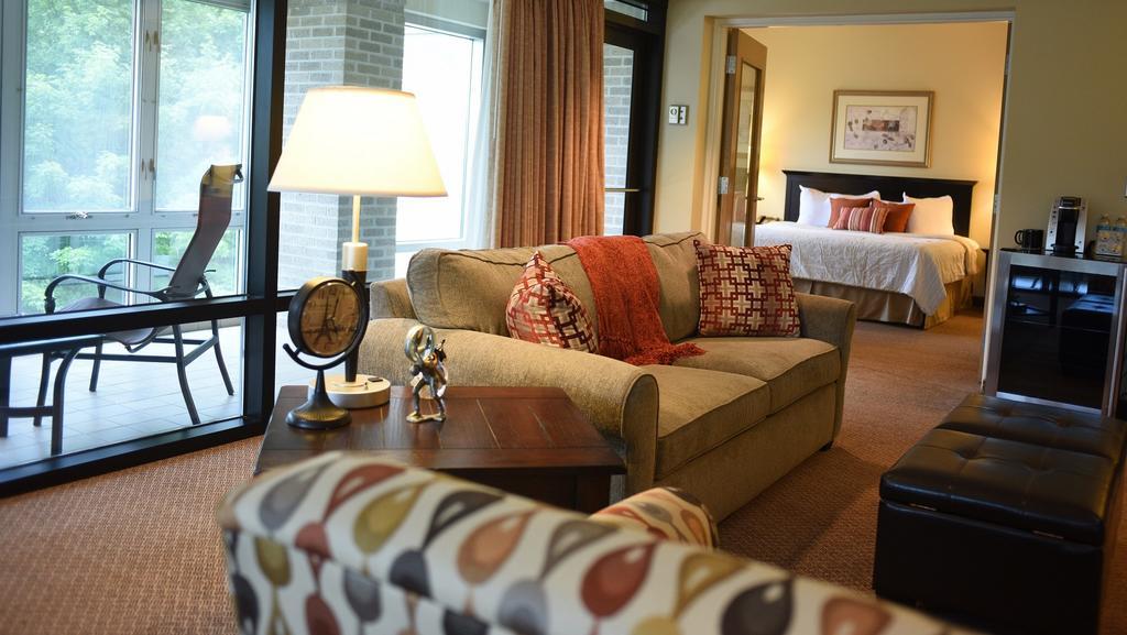 Oak Ridge Hotel Chaska ภายนอก รูปภาพ