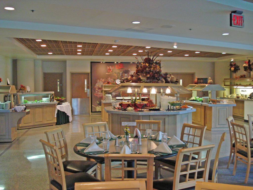 Oak Ridge Hotel Chaska ภายนอก รูปภาพ