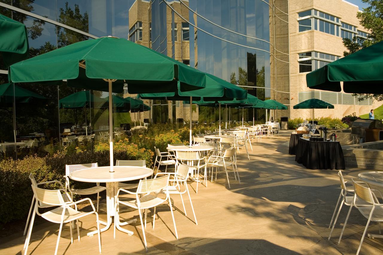 Oak Ridge Hotel Chaska ภายนอก รูปภาพ