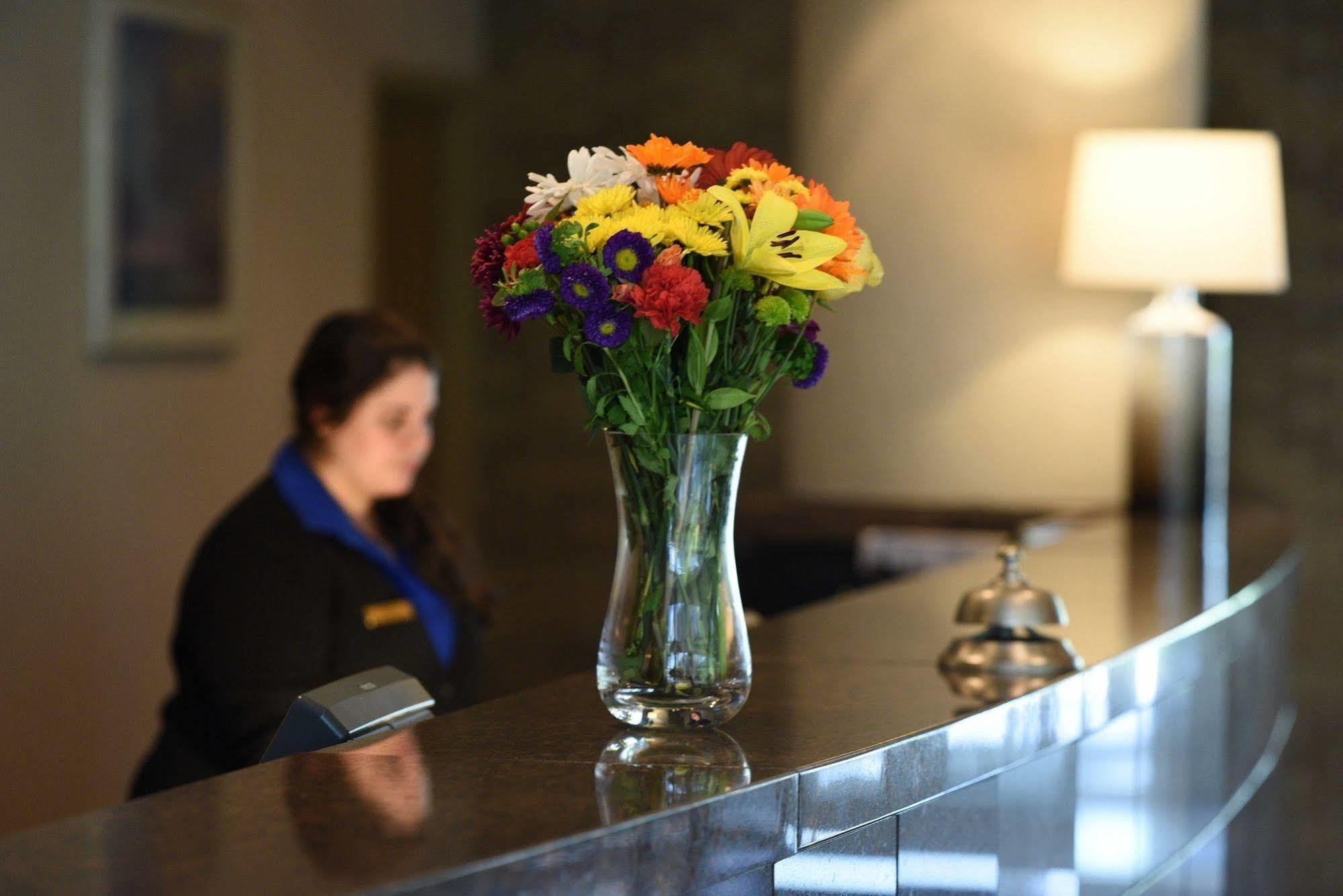 Oak Ridge Hotel Chaska ภายนอก รูปภาพ