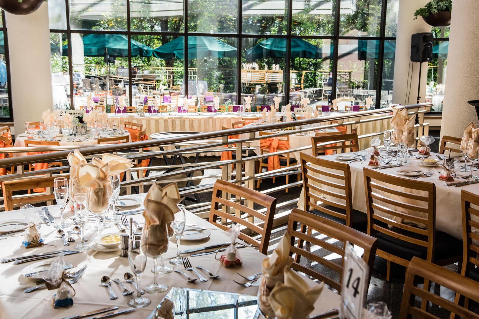 Oak Ridge Hotel Chaska ภายนอก รูปภาพ