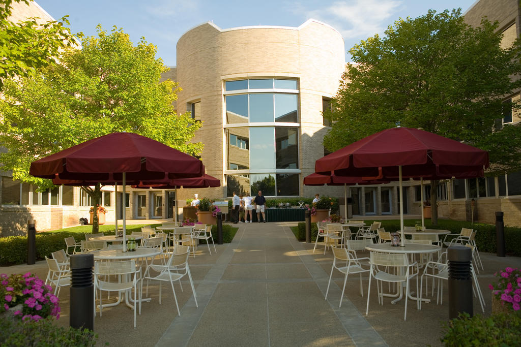 Oak Ridge Hotel Chaska ภายนอก รูปภาพ